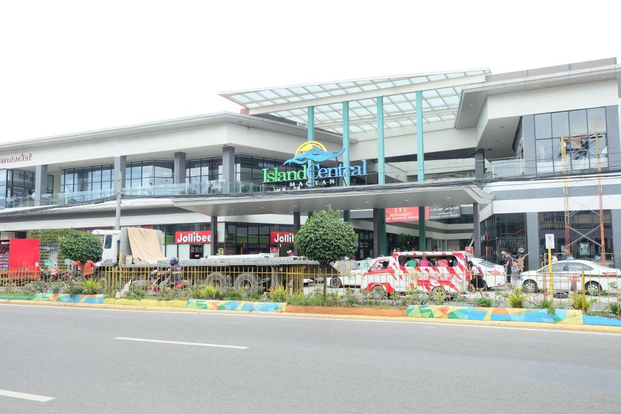 Stay And Fly At Amani Grand Resort Residences マクタン エクステリア 写真