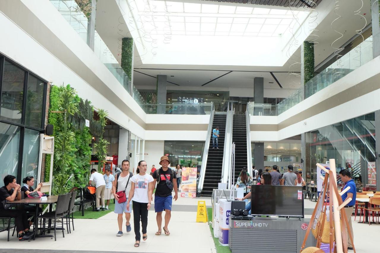 Stay And Fly At Amani Grand Resort Residences マクタン エクステリア 写真